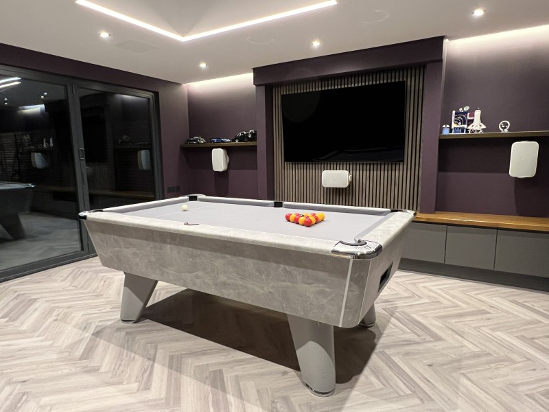 pool room