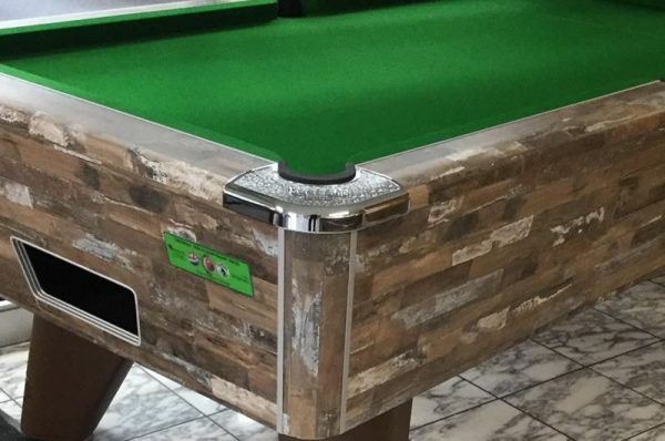 supreme winner pool table